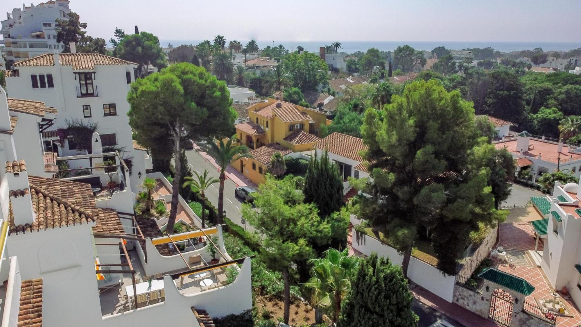 Ab3 - Spacious Home, Puerto Banus *