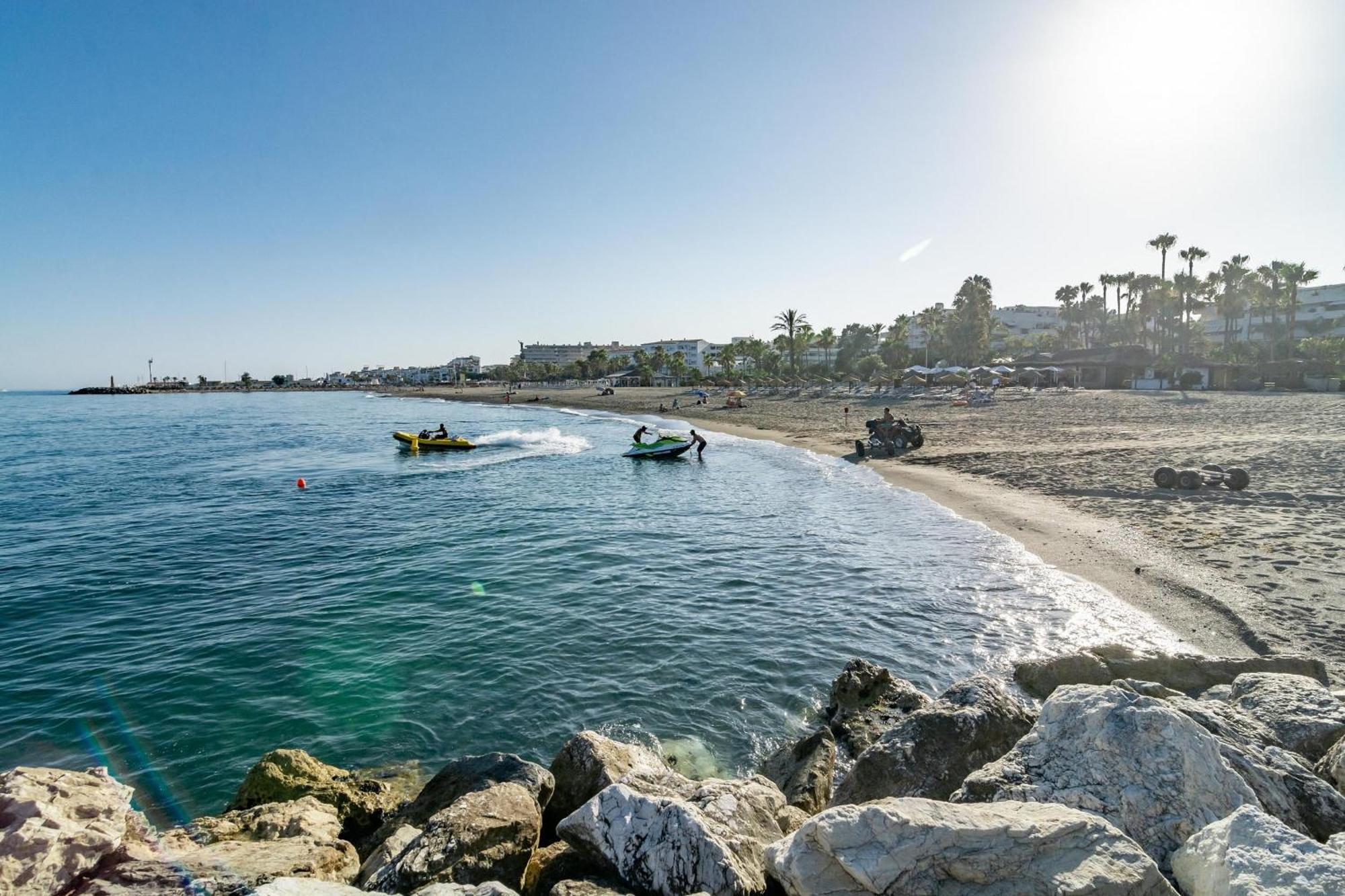 Ab3 - Spacious Home, Puerto Banus Appartement *