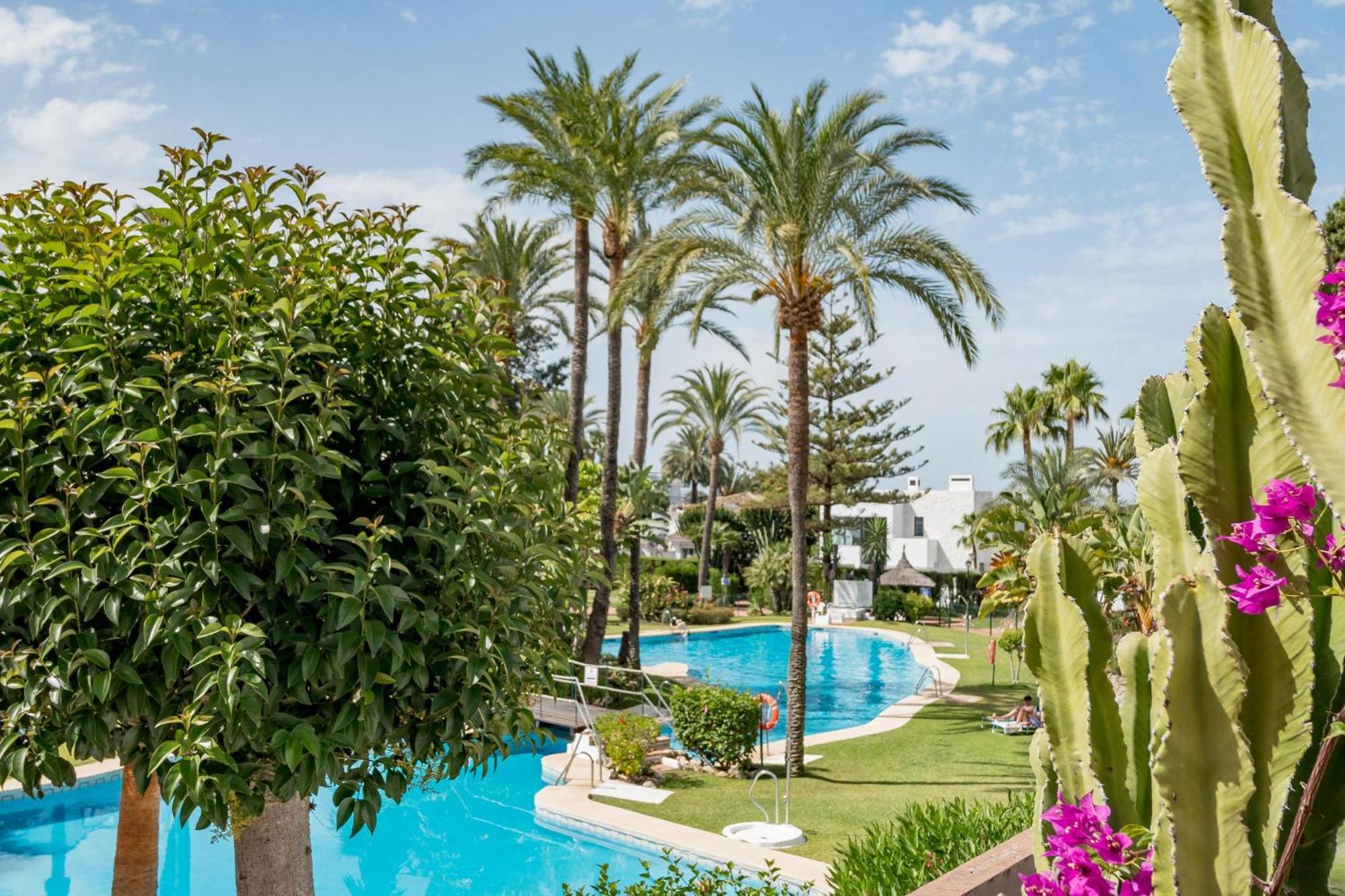 Ab3 - Spacious Home, Puerto Banus Marbella