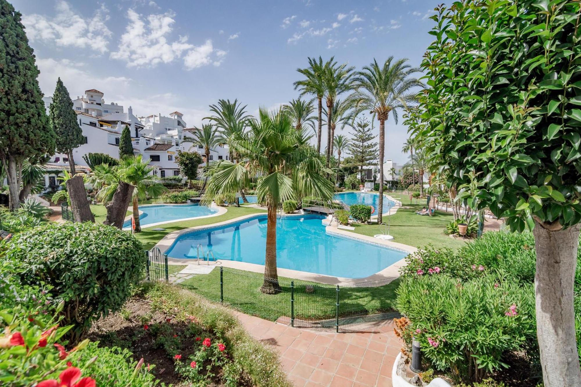 Ab3 - Spacious Home, Puerto Banus Appartement